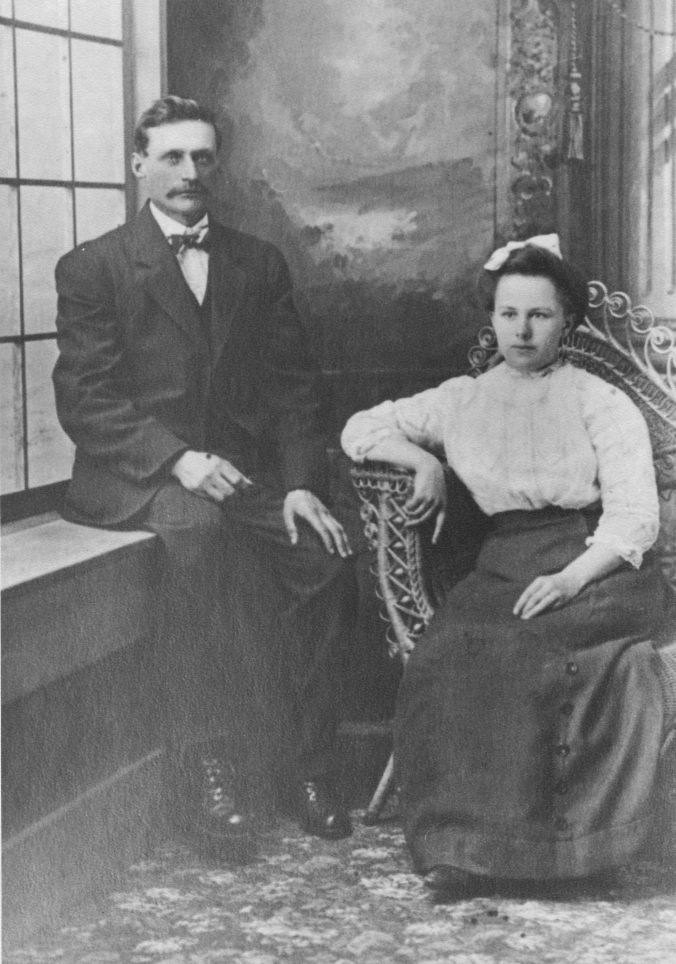 portrait of Jacob and Lena Zimmerman Willems, 1909